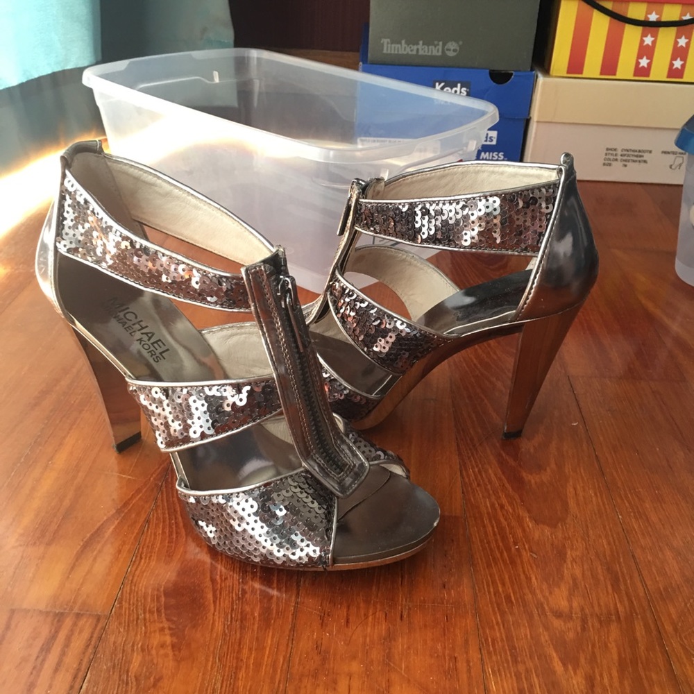 Michael Kors Berkley t-strap